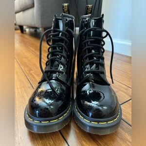 Patent leather Doc Martens women’s size 9. Like new!